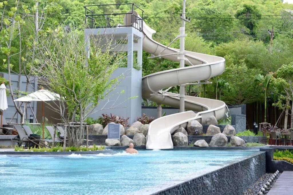 Appartement Sea View -high Floor 2 Bed Excellent Location Pattaya