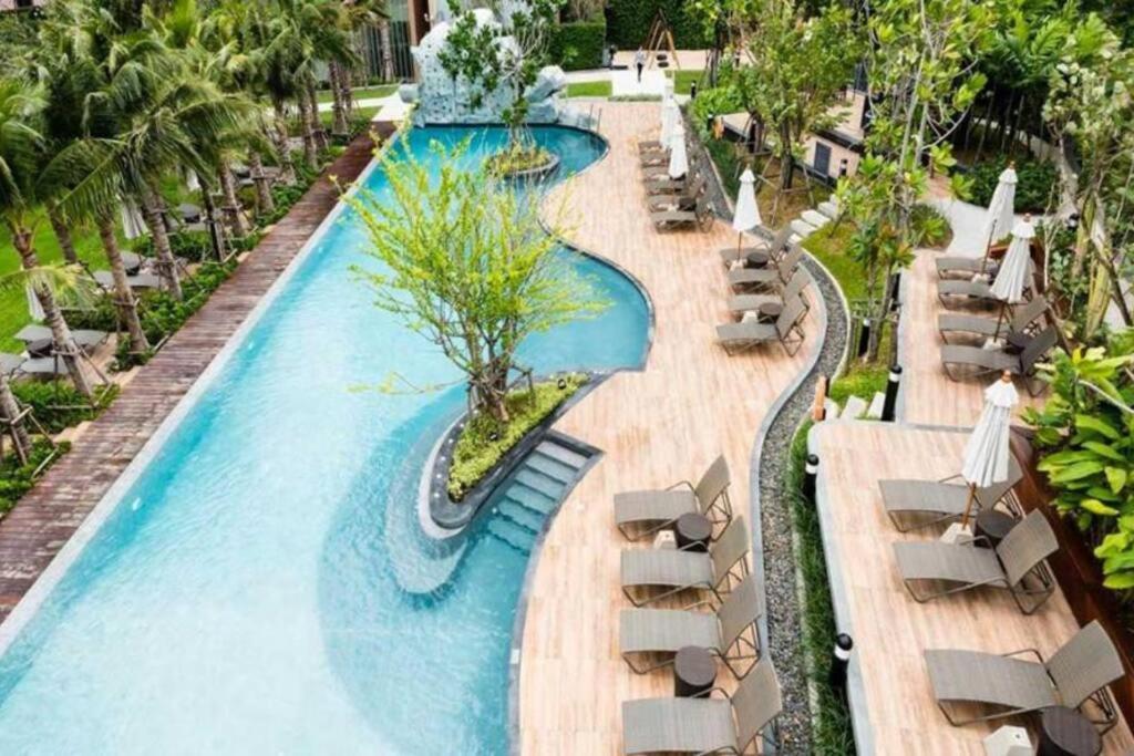 Sea View -high Floor 2 Bed Excellent Location * Pattaya