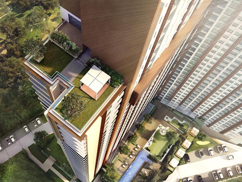 Sea View -high Floor 2 Bed Excellent Location Apartment Pattaya