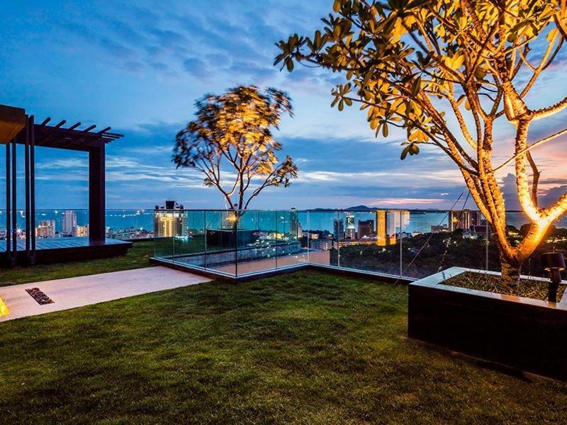 Sea View -high Floor 2 Bed Excellent Location Apartment
